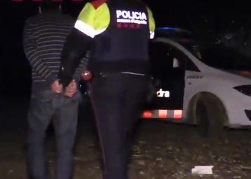 Els Mossos detenen un home a Amposta per prostitució de menors