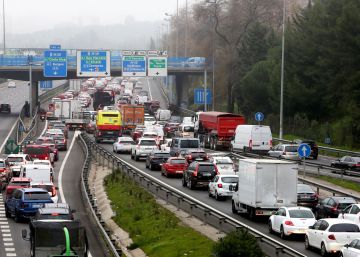 Los vehículos más contaminantes podrán circular mañana por Madrid al desactivarse la prohibición