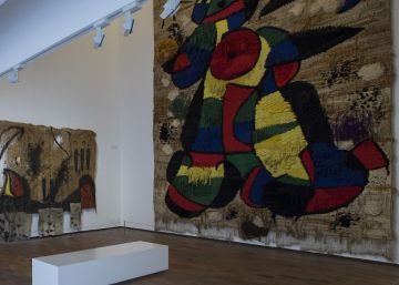 Un tapiz de Joan Miró de una tonelada, a restauración