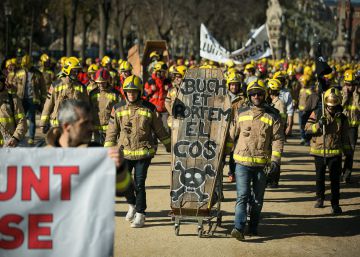 Los bomberos protagonizan su año más reivindicativo