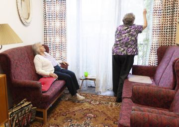 La Guardia Civil detiene a una banda que hacía falsas revisiones de luz y gas para robar a ancianos en sus casas