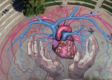 Un corazón gigante para Santa Coloma