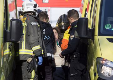 Vuit ferits lleus per un incendi en un pis del Raval de Barcelona