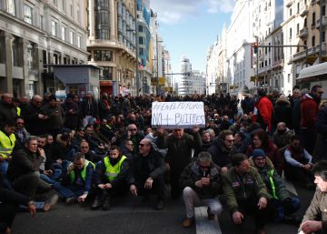 Los taxistas de Madrid se juegan perder una 'semana de oro' para limitar por ley al VTC