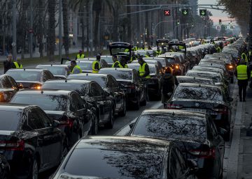 Uber i Cabify deixen d’oferir servei a Barcelona arran del decret del Govern