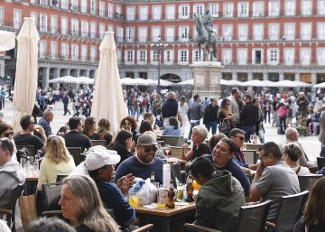 Más bares y menos tiendas en el callejero de Madrid