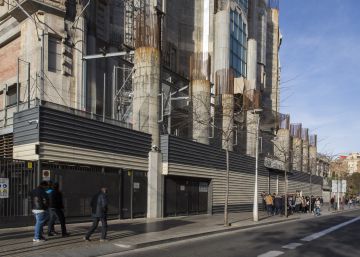 El Ayuntamiento permitirá que la Sagrada Familia crezca más por la fachada de la Glòria