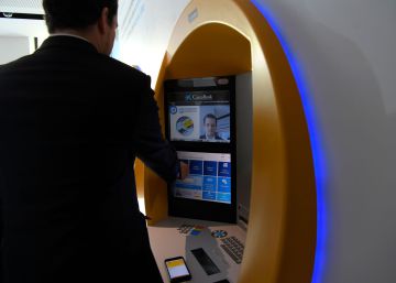 CaixaBank estrena el reconocimiento facial para sacar dinero en sus cajeros