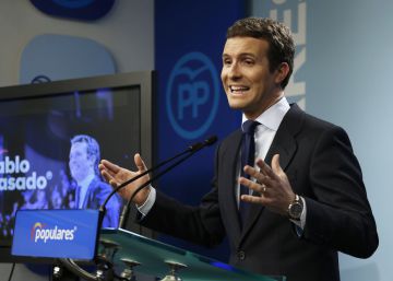 Pablo Casado presenta a 42 candidatos a alcalde del norte de Madrid