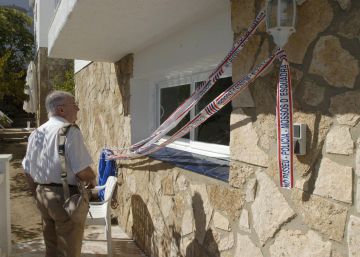 Tres encapuchados roban y apalean a una família en el Penedès