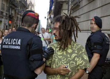 Els Mossos identifiquen set estrangers per cada espanyol