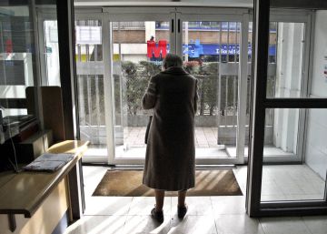La Comunidad renuncia a aplicar la reducción del horario de consultas en los centros de salud