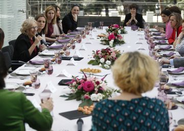 25 mujeres con “afán de ser protagonistas y de creérselo”