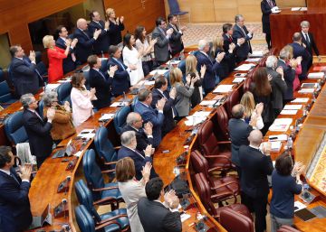 Lágrimas, fotos y abrazos para despedir la legislatura del cambio