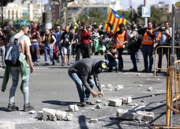 Siete detenidos y cinco heridos en la protesta contra el acto de Vox en Barcelona