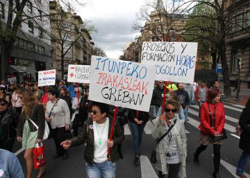 Los sindicatos vascos convocan un mes de huelga en la enseñanza concertada