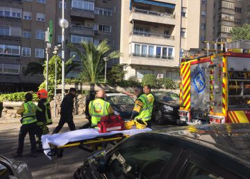 Un fallecido y dos heridos graves en un incendio en Fuencarral