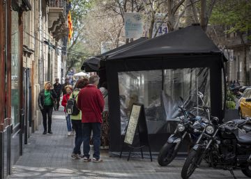 Las terrazas se expanden en plena pugna por el uso del espacio público