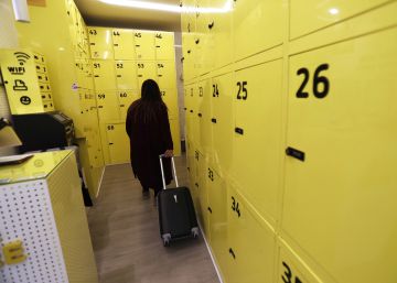 El auge de los pisos turísticos impulsa la proliferación de consignas urbanas en Madrid