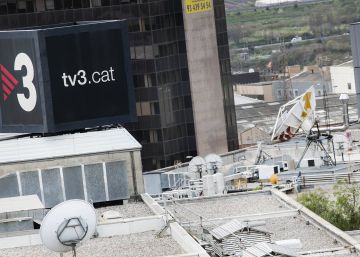 El Institut de Estudis Catalans tercia en la polèmica del uso del término “exiliado” en TV3