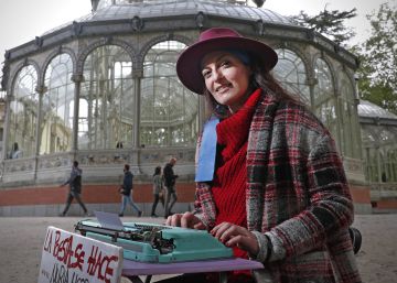 “Se puede vivir de la poesía siempre que el poeta esté dispuesto a hacer de ella su vida”