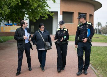 La policía que persigue el absentismo
