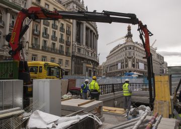 El corte de la línea 2 de metro se extiende desde este miércoles de Ópera a Retiro