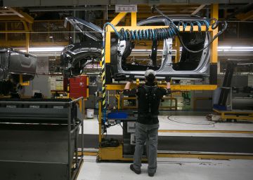 L’atur a la indústria acumula nou mesos de pujades
