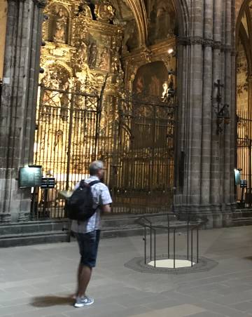 Primer esbozo para poder ver el baptisterio paleocristiano desde la nace de la catedral de Barcelona.