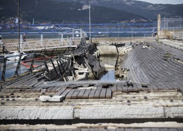 Un nuevo tramo del paseo de Vigo se desploma sin peso alguno por la profunda corrosión