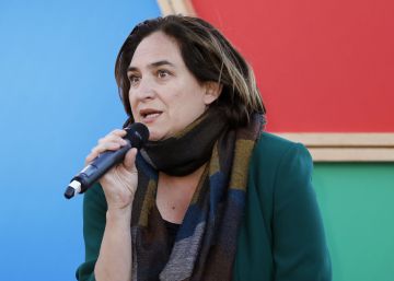 Bou mostra un vídeo en què apareix una jove Colau ocupant un pis
