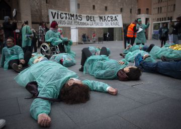 Vecinos y entidades protestan por el CAP del Raval: “El Macba daña la salud”