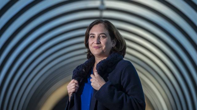 Ada Colau, en la estación del Nord.
