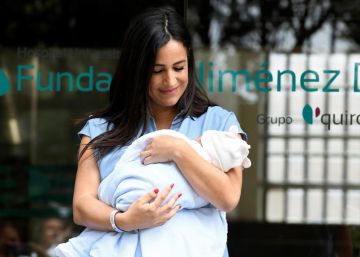 Villacís sale del hospital tras dar a luz a su tercera hija