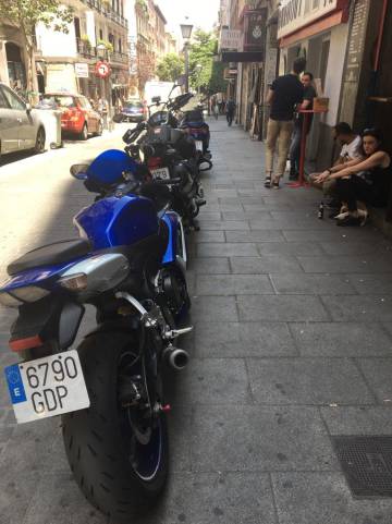 Donde me salga del casco
