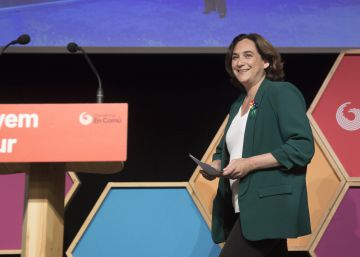 Colau es postula per ser investida alcaldessa de Barcelona