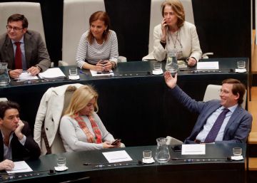 PP y Ciudadanos apuran el pulso por el poder en Madrid