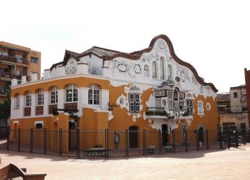 Can Begre, a Sant Joan Despí, un dels tres edificis que ja és BCIN.