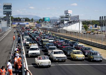 Los vehículos de Eduardo Barreiros se adueñan del Jarama