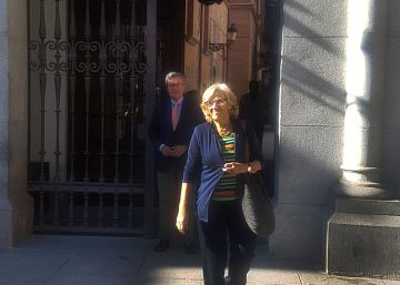 Carmena renuncia a su acta de concejal