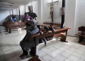 Refugiados de ida y vuelta en una parroquia de Vallecas