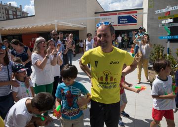 El Ampa del colegio Blas de Lezo de Madrid se revuelve por la marcha del director suspendido