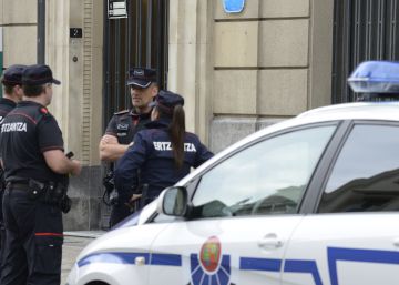 Hallan el cadáver de una mujer que llevaba “varios meses” muerta en su casa de Vitoria