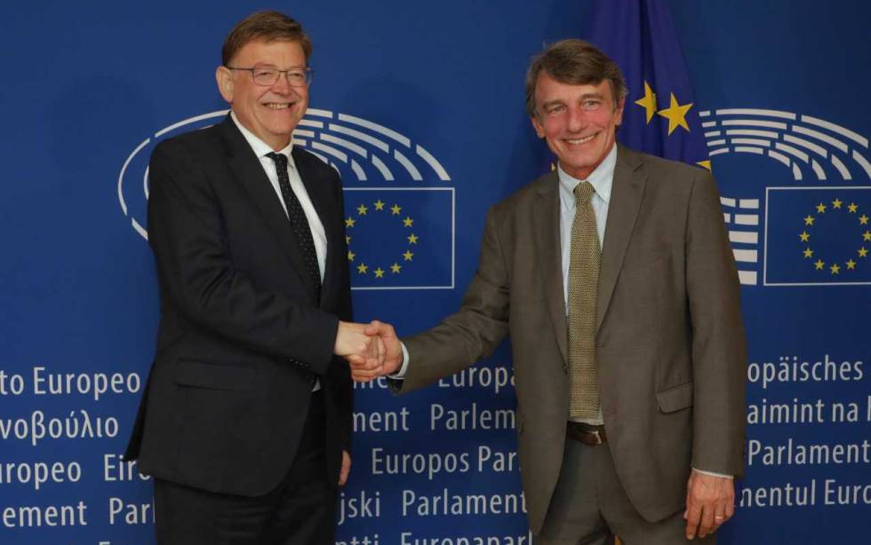 Ximo Puig y el presidente del parlamento italiano, David Sassoli, este miércoles en el parlamento europeo.