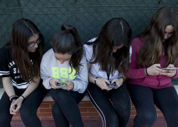 “Els nens ja no es peguen al pati; s’insulten pel mòbil”