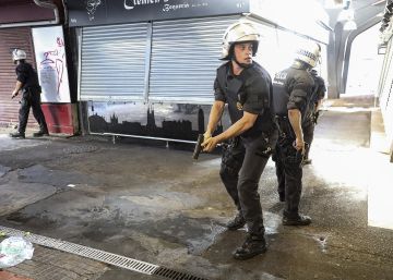 “La casa ha volat. Gira i fem un pla”