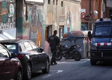 Dos detenidos en el desalojo de una casa ocupada en el barrio de Gràcia