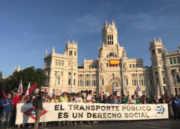 Metro se alza “en defensa del transporte público”