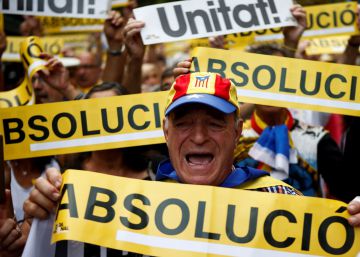 Òmnium reclama “unidad” a los independentistas en el aniversario del 20-S
