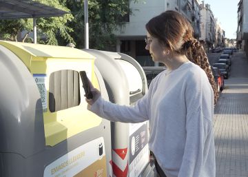 Tres municipis premien els ciutadans que més plàstic reciclen